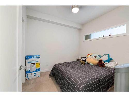 208-30 Walgrove Walk Se, Calgary, AB - Indoor Photo Showing Bedroom