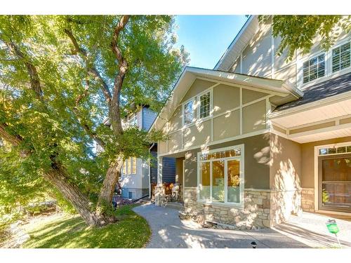 2014 42 Avenue Sw, Calgary, AB - Outdoor