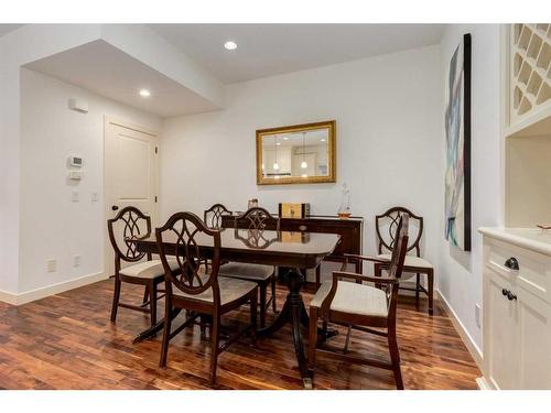 2014 42 Avenue Sw, Calgary, AB - Indoor Photo Showing Dining Room