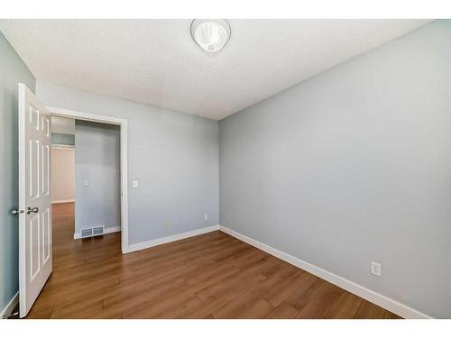 27 Sandarac Villas Nw, Calgary, AB - Indoor Photo Showing Other Room