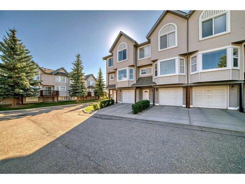 27 Sandarac Villas Nw, Calgary, AB - Outdoor With Facade