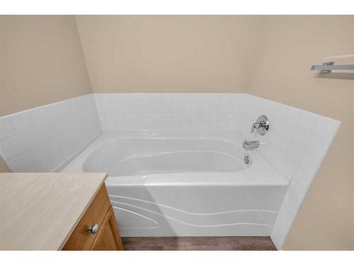 209 West Creek Circle, Chestermere, AB - Indoor Photo Showing Bathroom