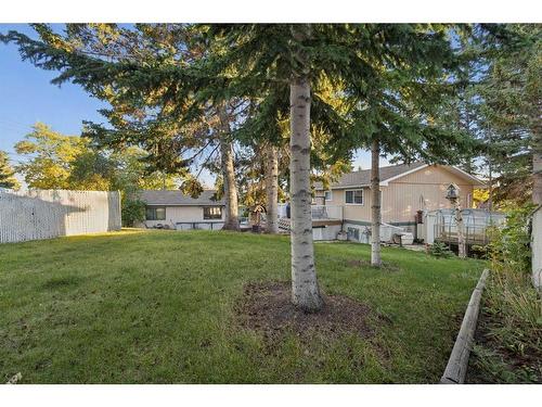 612 Hunterston Bay Nw, Calgary, AB - Outdoor