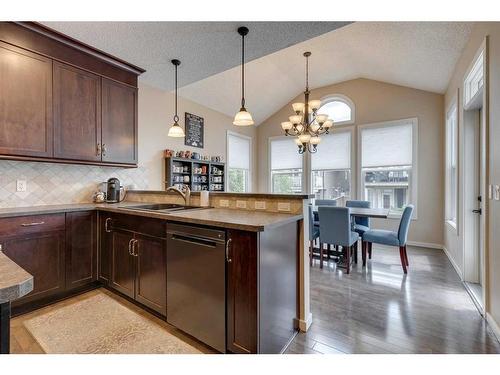 55 Mahogany Rise Se, Calgary, AB - Indoor Photo Showing Kitchen