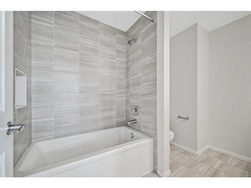 9 Carringwood Grove Nw, Calgary, AB - Indoor Photo Showing Bathroom