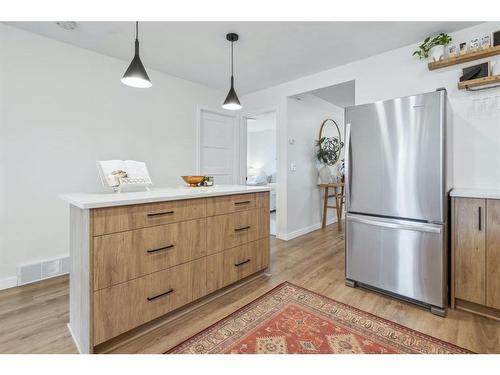 154 West Creek Bay, Chestermere, AB - Indoor Photo Showing Kitchen