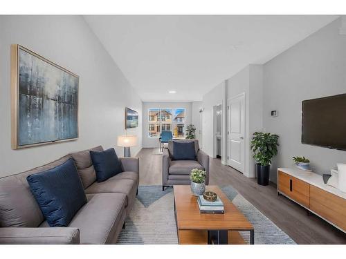 115 Aquila Drive Nw, Calgary, AB - Indoor Photo Showing Living Room