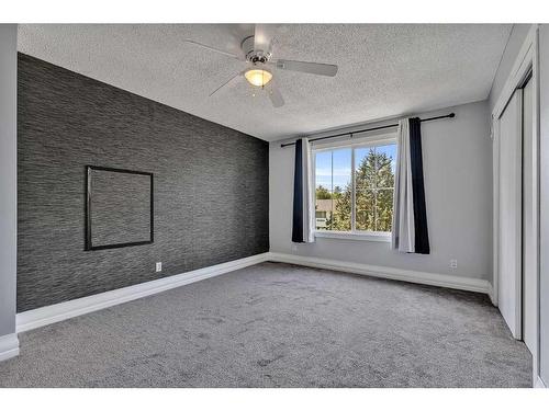 76 Huntmeadow Road Ne, Calgary, AB - Indoor Photo Showing Other Room