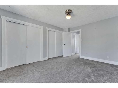 76 Huntmeadow Road Ne, Calgary, AB - Indoor Photo Showing Other Room