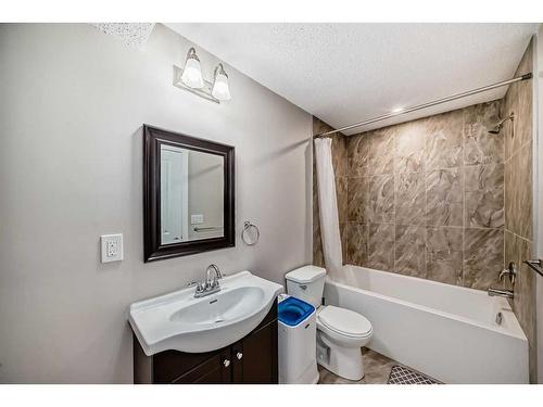 239 Sage Bank Grove Nw, Calgary, AB - Indoor Photo Showing Bathroom