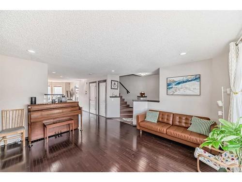 239 Sage Bank Grove Nw, Calgary, AB - Indoor Photo Showing Living Room