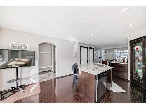 239 Sage Bank Grove Nw, Calgary, AB - Indoor Photo Showing Kitchen