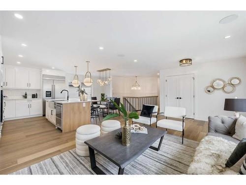 5035 Bulyea Road Nw, Calgary, AB - Indoor Photo Showing Living Room