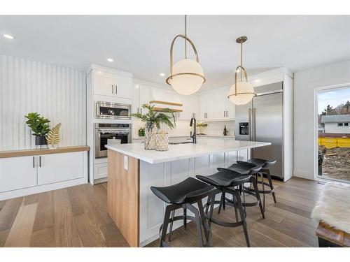 5035 Bulyea Road Nw, Calgary, AB - Indoor Photo Showing Kitchen With Upgraded Kitchen