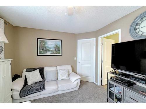 1204-800 Yankee Valley Boulevard Se, Airdrie, AB - Indoor