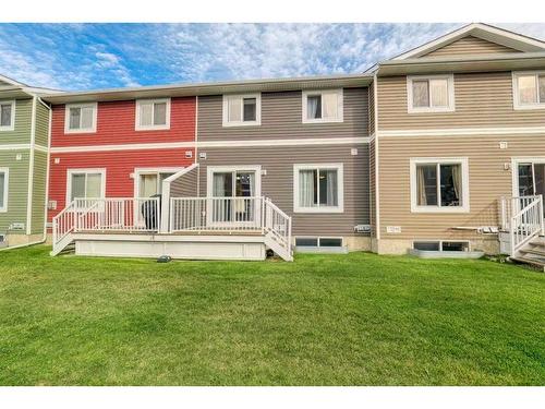 1204-800 Yankee Valley Boulevard Se, Airdrie, AB - Outdoor With Deck Patio Veranda