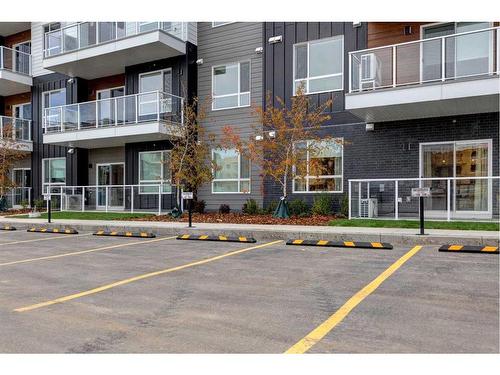 4201-550 Belmont Street Sw, Calgary, AB - Outdoor With Balcony With Facade