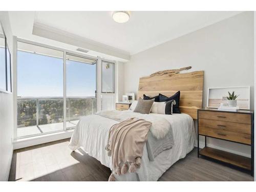 2506-930 16 Avenue Sw, Calgary, AB - Indoor Photo Showing Bedroom