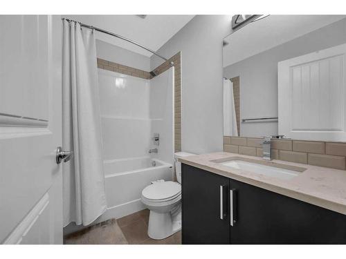 307-4150 Seton Drive Se, Calgary, AB - Indoor Photo Showing Bathroom