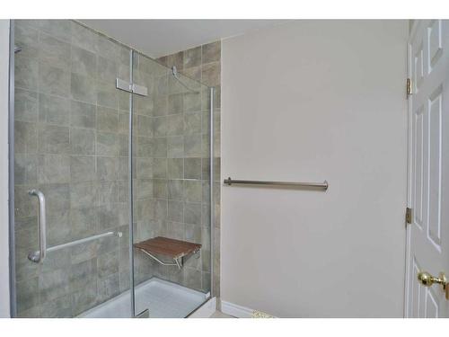 212 Scenic Acres Terrace Nw, Calgary, AB - Indoor Photo Showing Bathroom