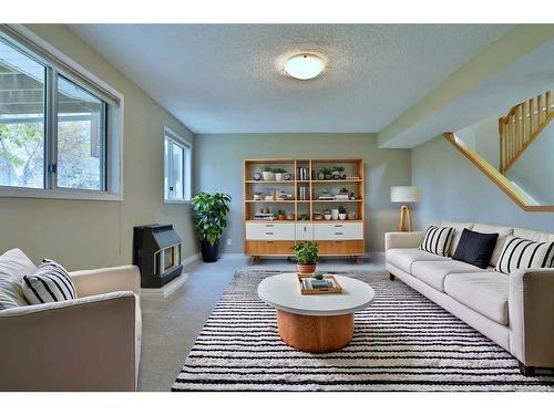 212 Scenic Acres Terrace Nw, Calgary, AB - Indoor Photo Showing Living Room