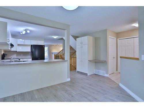 212 Scenic Acres Terrace Nw, Calgary, AB - Indoor Photo Showing Kitchen