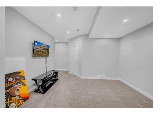 706 Redstone Crescent Ne, Calgary, AB - Indoor Photo Showing Other Room