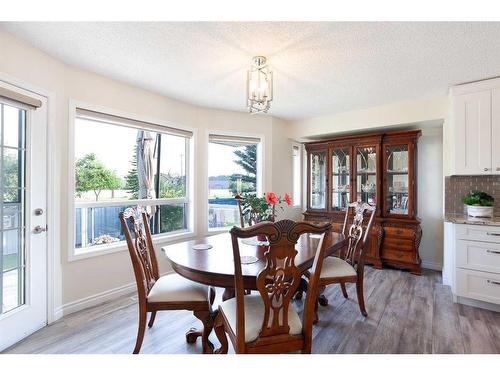 93 Shawbrooke Green Sw, Calgary, AB - Indoor Photo Showing Dining Room