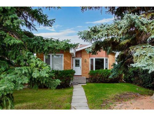 51 Woodfern Rise Sw, Calgary, AB - Outdoor