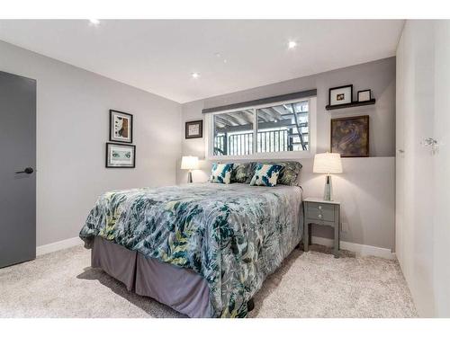 1706-11010 Bonaventure Drive Se, Calgary, AB - Indoor Photo Showing Bedroom