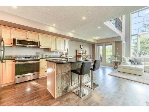 301-2306 17B Street Sw, Calgary, AB - Indoor Photo Showing Kitchen With Stainless Steel Kitchen