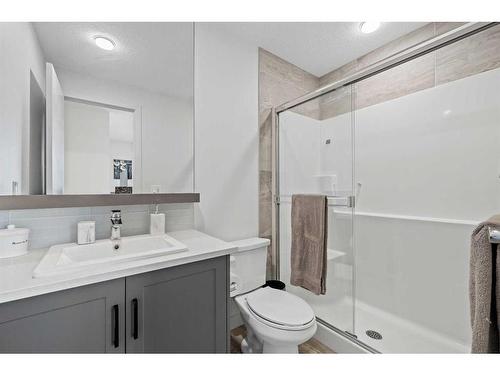 2104-100 Walgrove Court Se, Calgary, AB - Indoor Photo Showing Bathroom