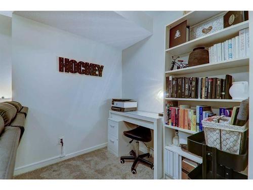 340 Kingsmere Way Se, Airdrie, AB - Indoor Photo Showing Office