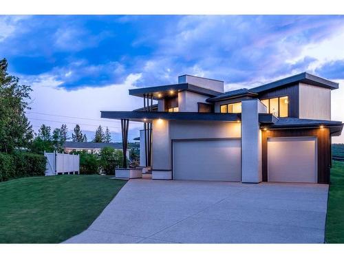 3343 Varna Crescent Nw, Calgary, AB - Outdoor