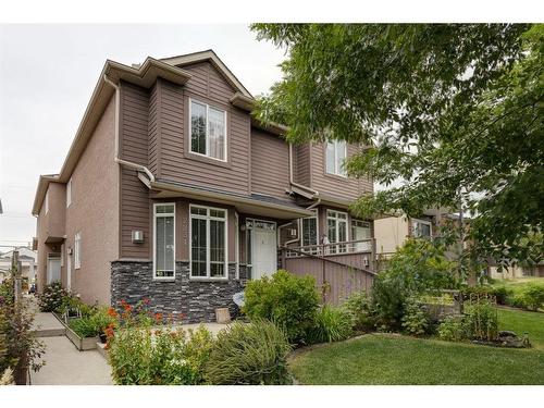 2-2231 28 Street Sw, Calgary, AB - Outdoor