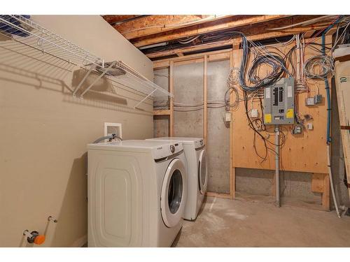 2-2231 28 Street Sw, Calgary, AB - Indoor Photo Showing Laundry Room