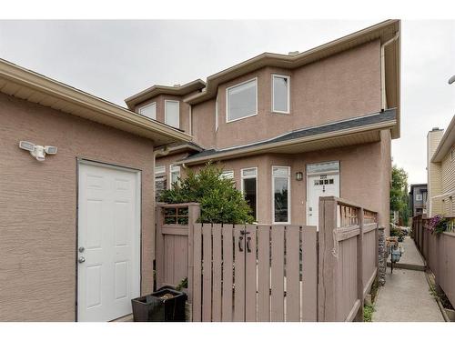 2-2231 28 Street Sw, Calgary, AB - Outdoor With Exterior