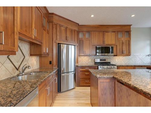 2-2231 28 Street Sw, Calgary, AB - Indoor Photo Showing Kitchen With Stainless Steel Kitchen With Double Sink