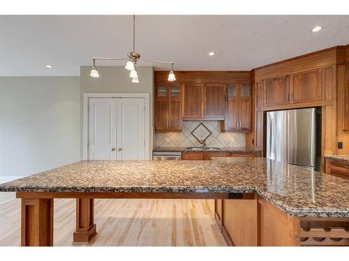 2-2231 28 Street Sw, Calgary, AB - Indoor Photo Showing Kitchen With Upgraded Kitchen