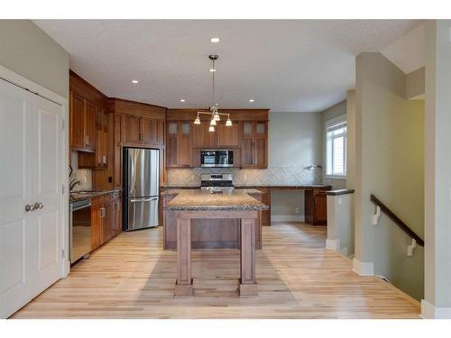 2-2231 28 Street Sw, Calgary, AB - Indoor Photo Showing Kitchen With Stainless Steel Kitchen