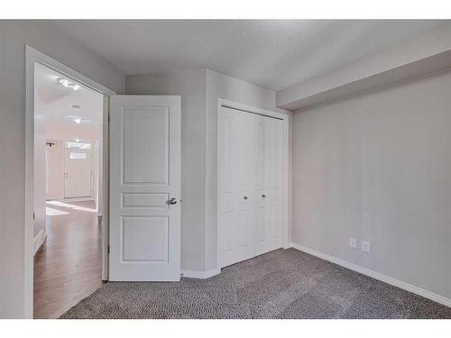 820 Auburn Bay Square Se, Calgary, AB - Indoor Photo Showing Other Room