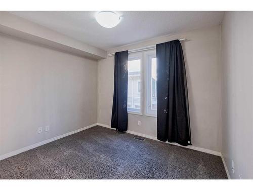 820 Auburn Bay Square Se, Calgary, AB - Indoor Photo Showing Other Room