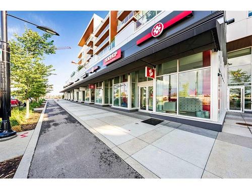 608-8445 Broadcast Avenue Sw, Calgary, AB - Outdoor