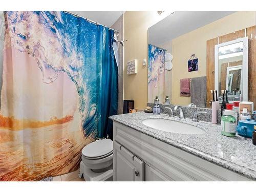 35 Riverbend Drive Se, Calgary, AB - Indoor Photo Showing Bathroom