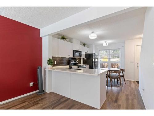 20 Erin Woods Court Se, Calgary, AB - Indoor Photo Showing Kitchen