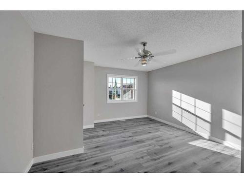 252 Coral Springs Mews Ne, Calgary, AB - Indoor Photo Showing Other Room