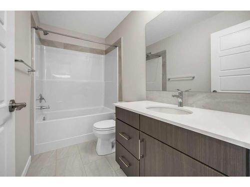 137 Corner Glen Way Ne, Calgary, AB - Indoor Photo Showing Bathroom