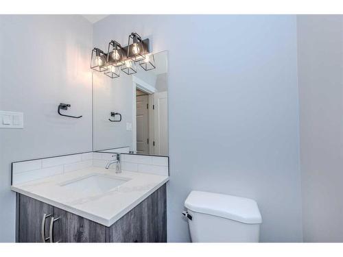 261025 Mountain View Road Nw, Calgary, AB - Indoor Photo Showing Bathroom