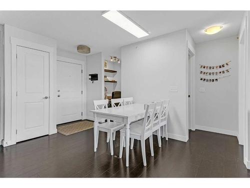 2417-11 Mahogany Row Se, Calgary, AB - Indoor Photo Showing Dining Room