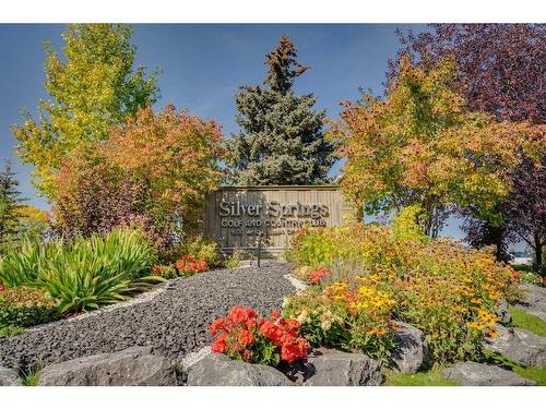 302-3730 50 Street Nw, Calgary, AB - Outdoor